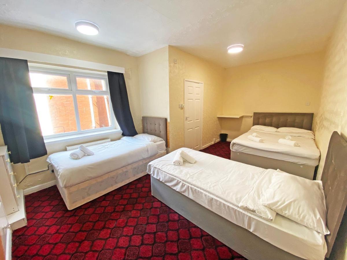 The J & S Hotel Blackpool Eksteriør bilde