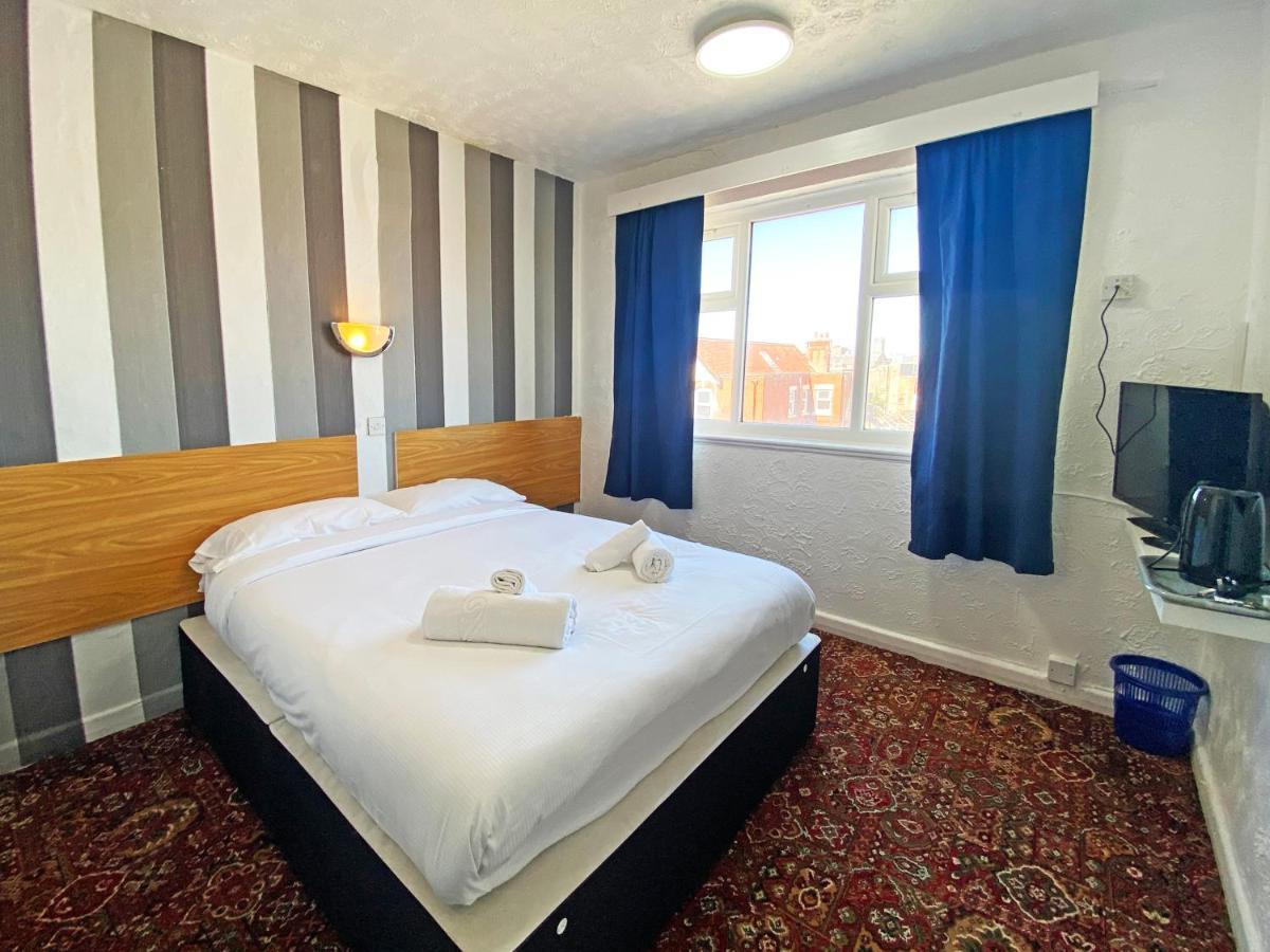 The J & S Hotel Blackpool Eksteriør bilde